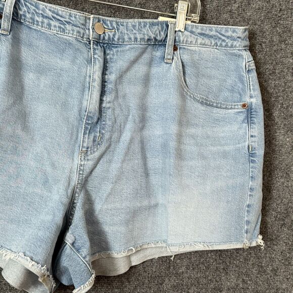 Universal Thread NWT Hi-Rise Cut-offs Size 22 Distressed Denim Comfort Stretch - Picture 3 of 13